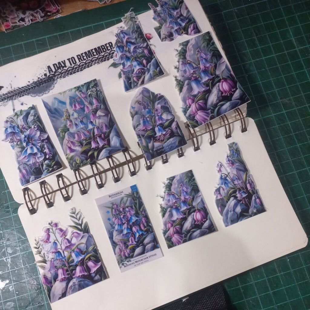 

ARTDOESWORK Blue&Purple Mountain blue bell stiker tansparant