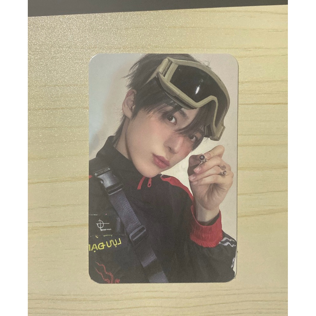YUNHO ATEEZ OFFICIAL PHOTOCARD