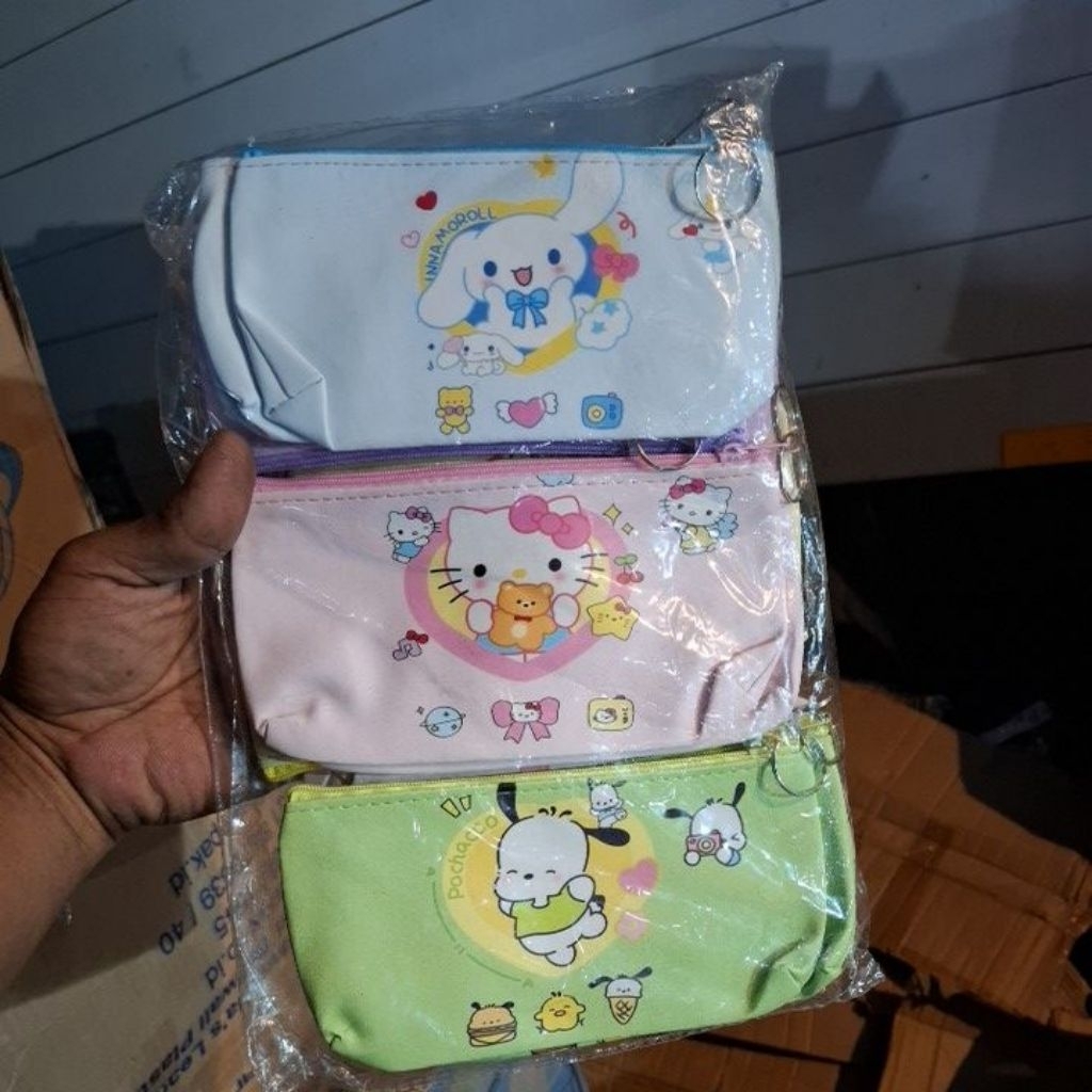 

Dompet Tempat Pinsil kalep Kuromi 1pak @12pc