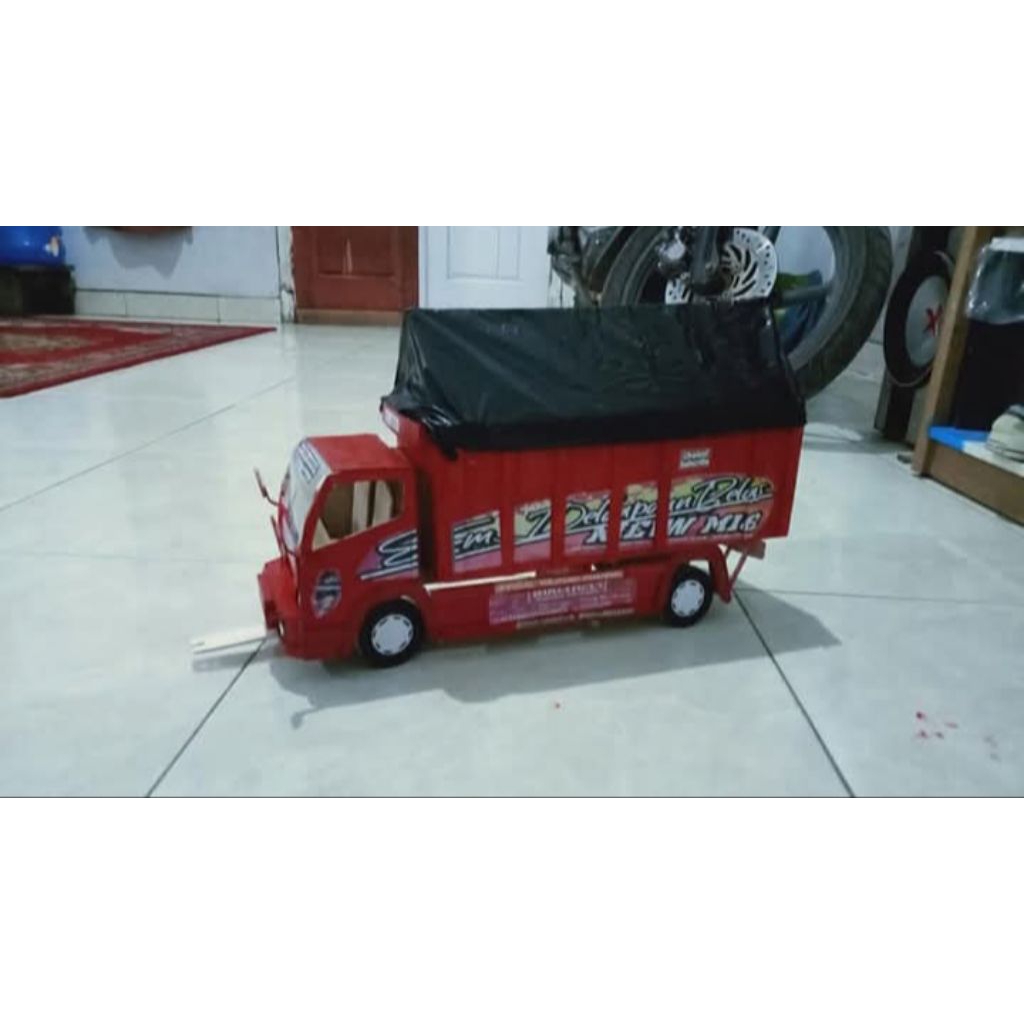 miniatur truk oleng bahan triplek medel truk trending topic