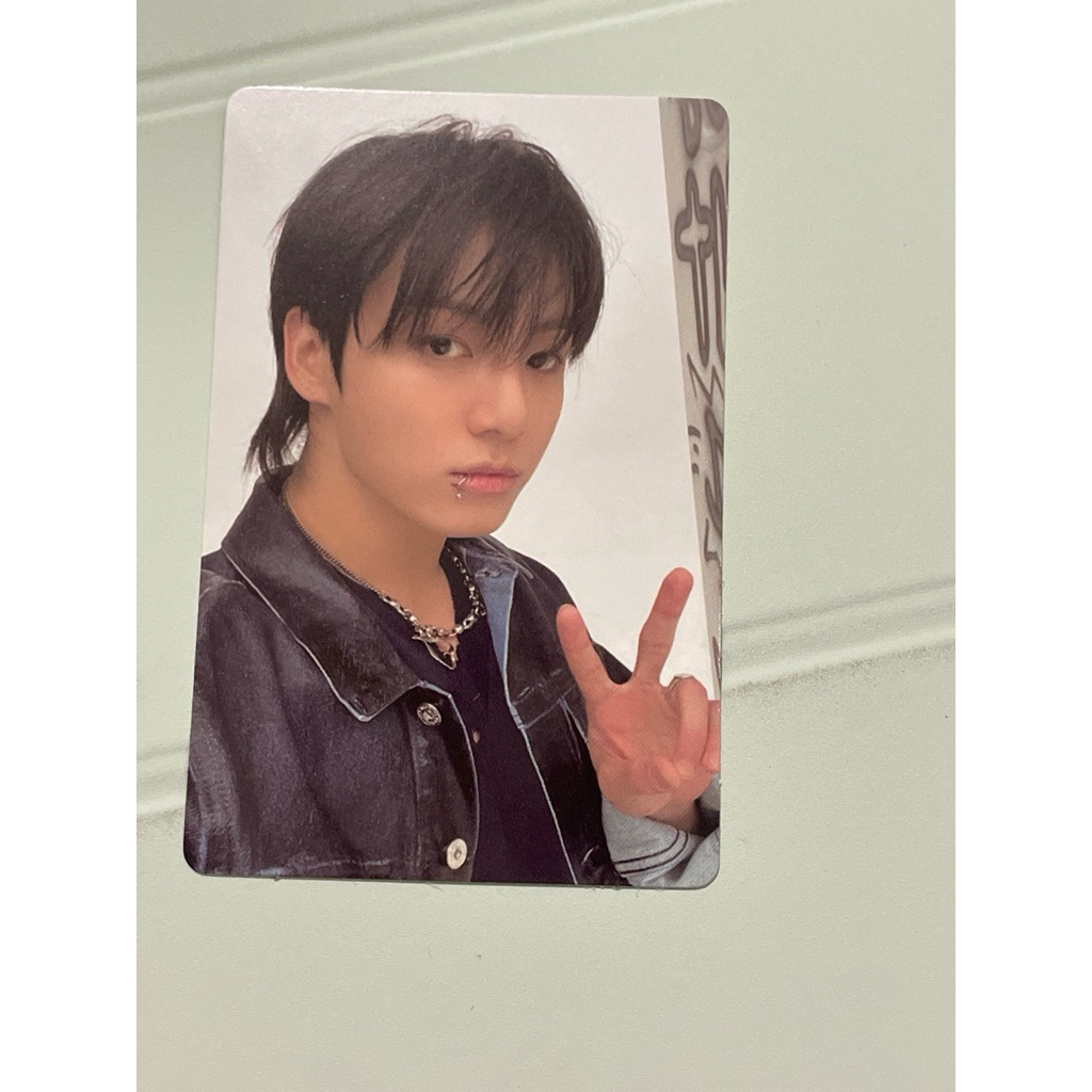 PC Jungkook Golden Biru