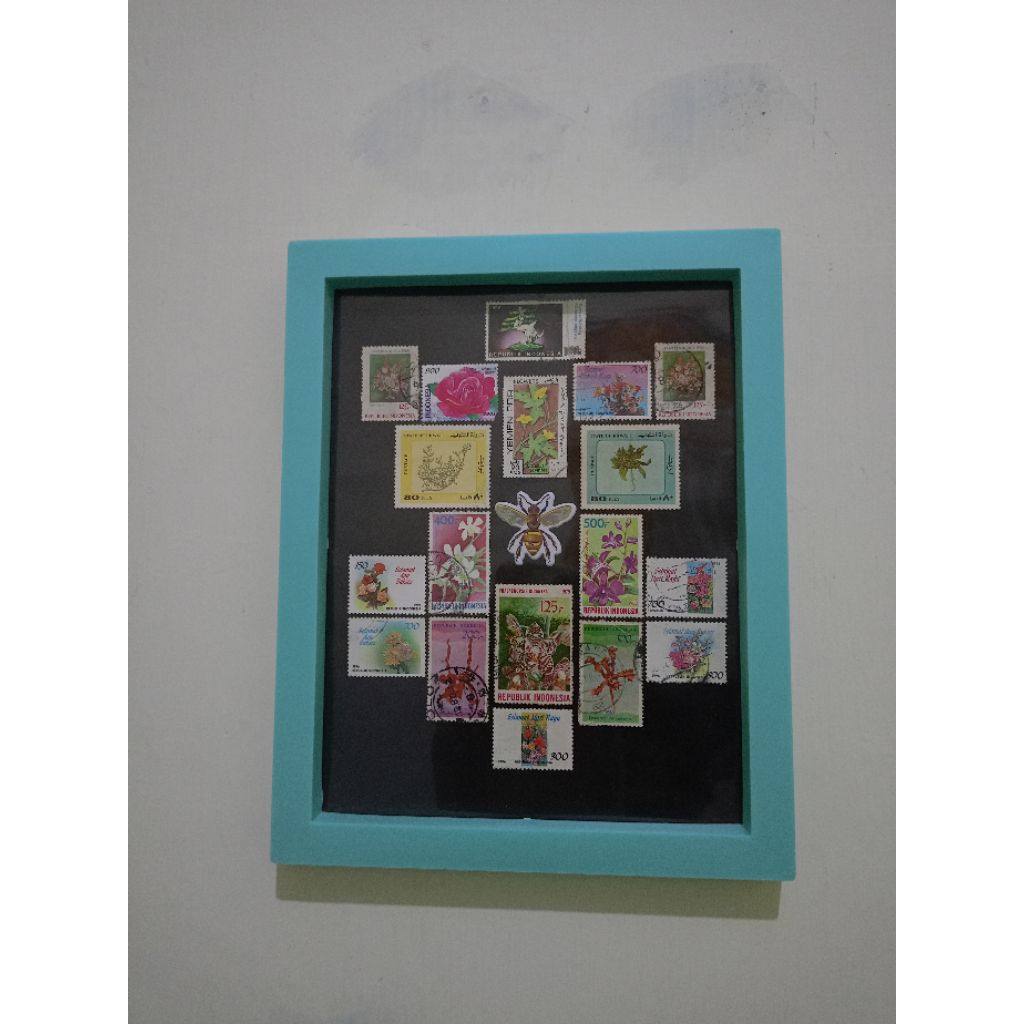 Hiasan Dinding Perangko Kuno tema floral/bunga