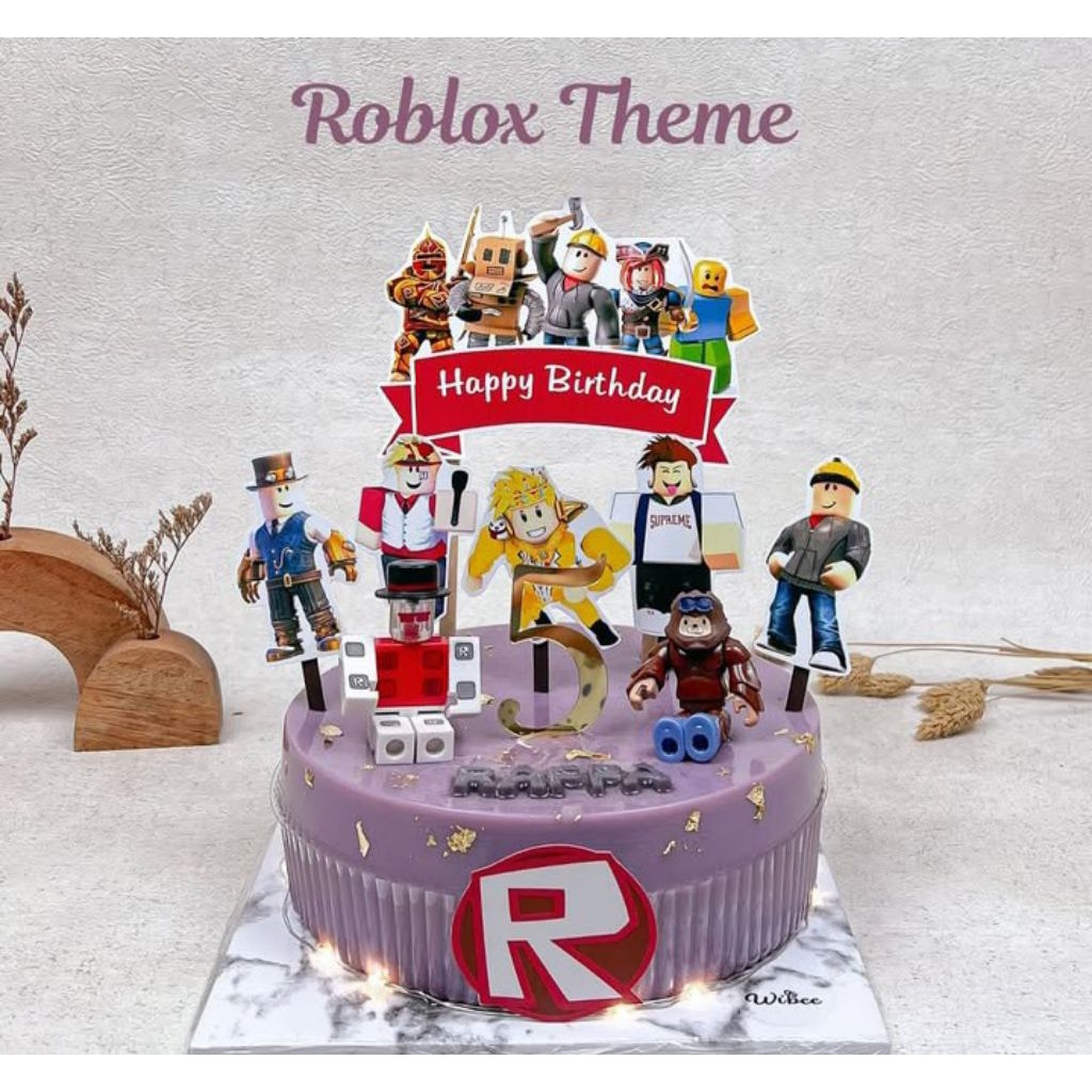 

Puding ulang tahun tema Roblox