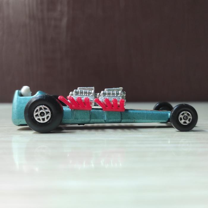 Lesney Slingshot Dragster England Loose