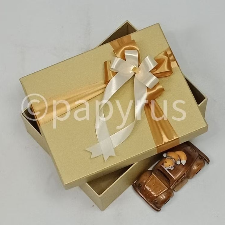 

PAPYRUS 20x25 Tinggi 5cm Kotak Kado Gift Box Hardbox Hampers Hadiah V2