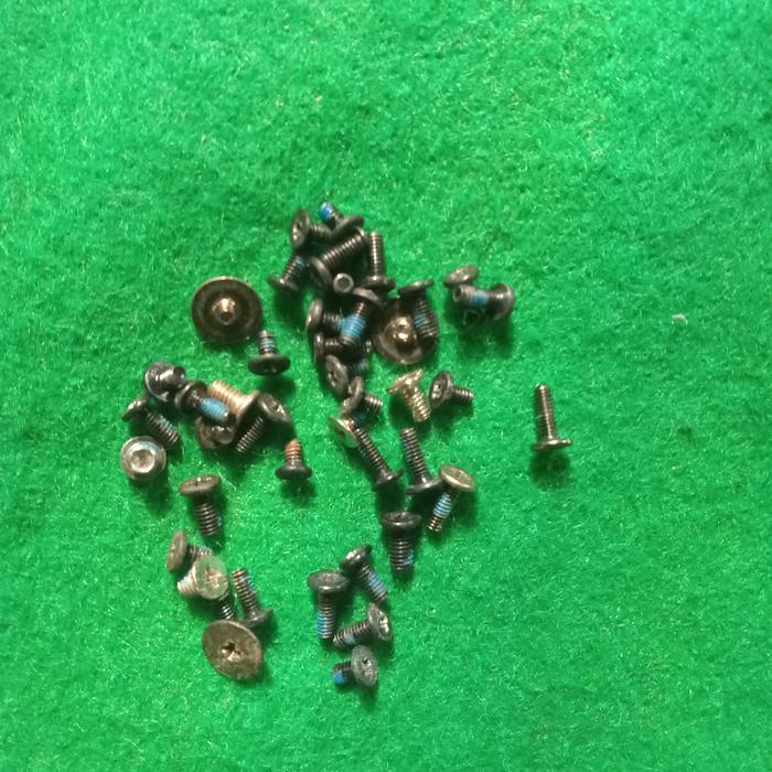 Baut Set Laptop Toshiba L640