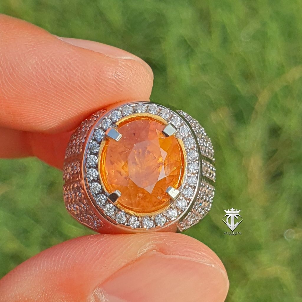 Batu Permata Natural Orange Zircon Cambodia 8.79 Ct NTE CGL Lab Memo