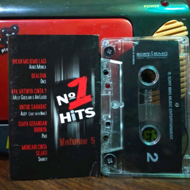 Kaset pita No 1 hits volume 5