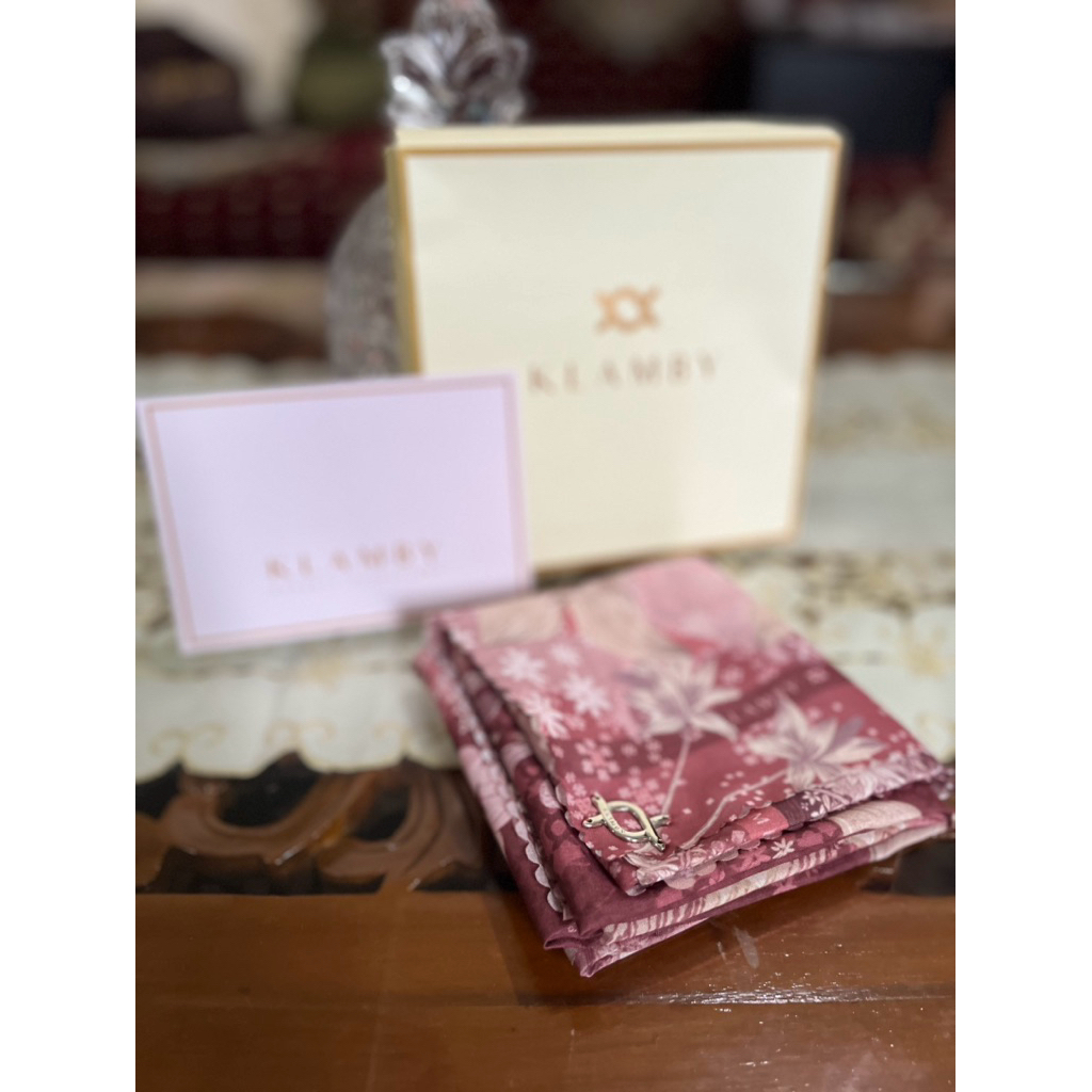 wearing klamby scarf