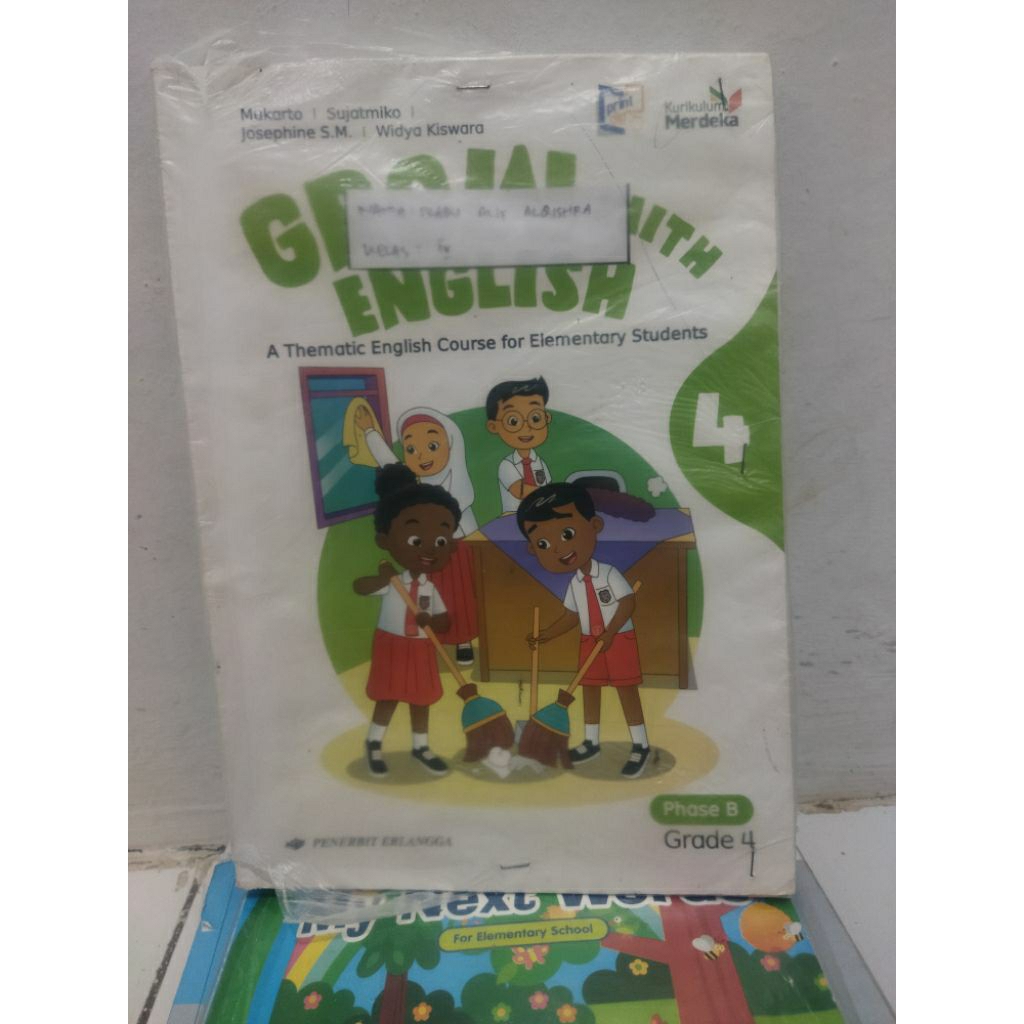 Buku Bahasa Inggris kelas 4/Grow With English grade 4/kurikulum merdeka/Erlangga