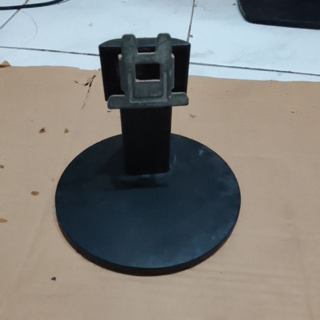 Kaki/stand Monitor AOC E1670Swu