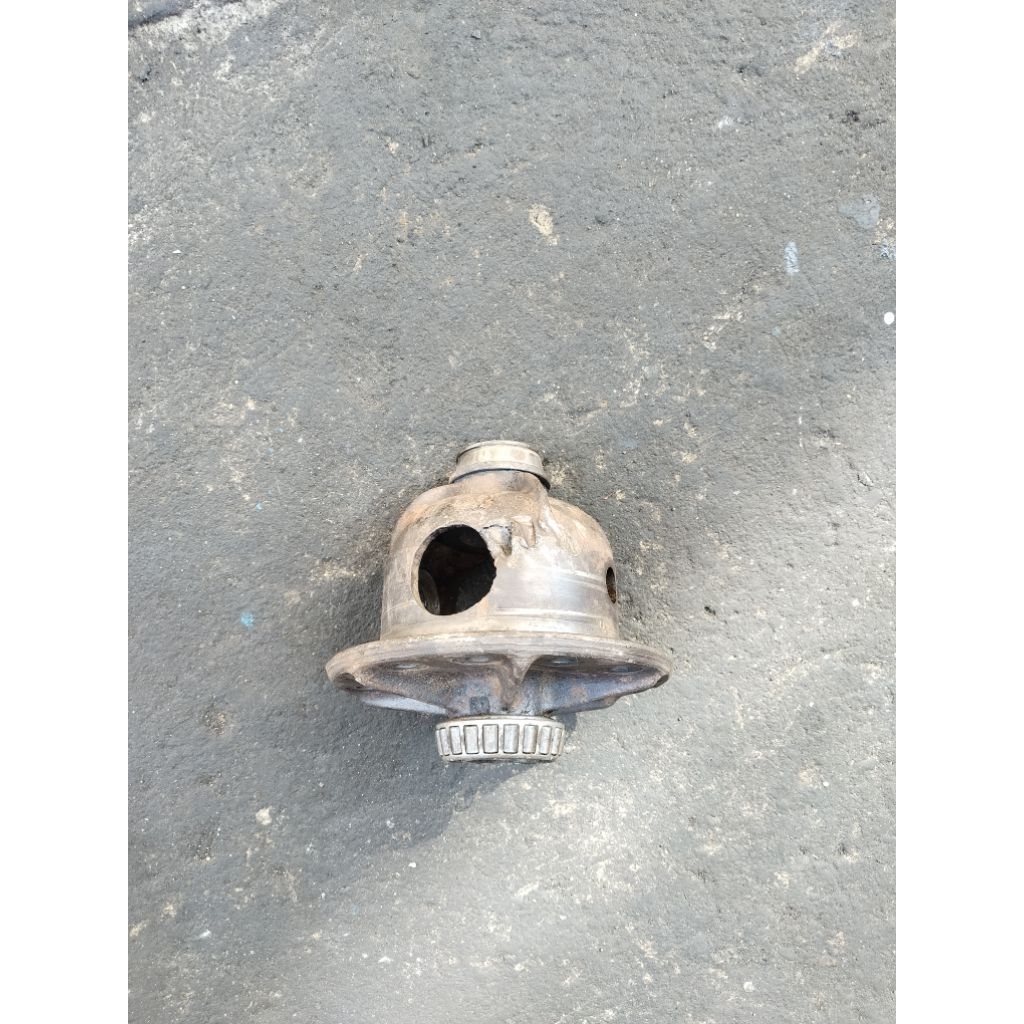 toyota hartop 2F batok bolu gardan kosongan