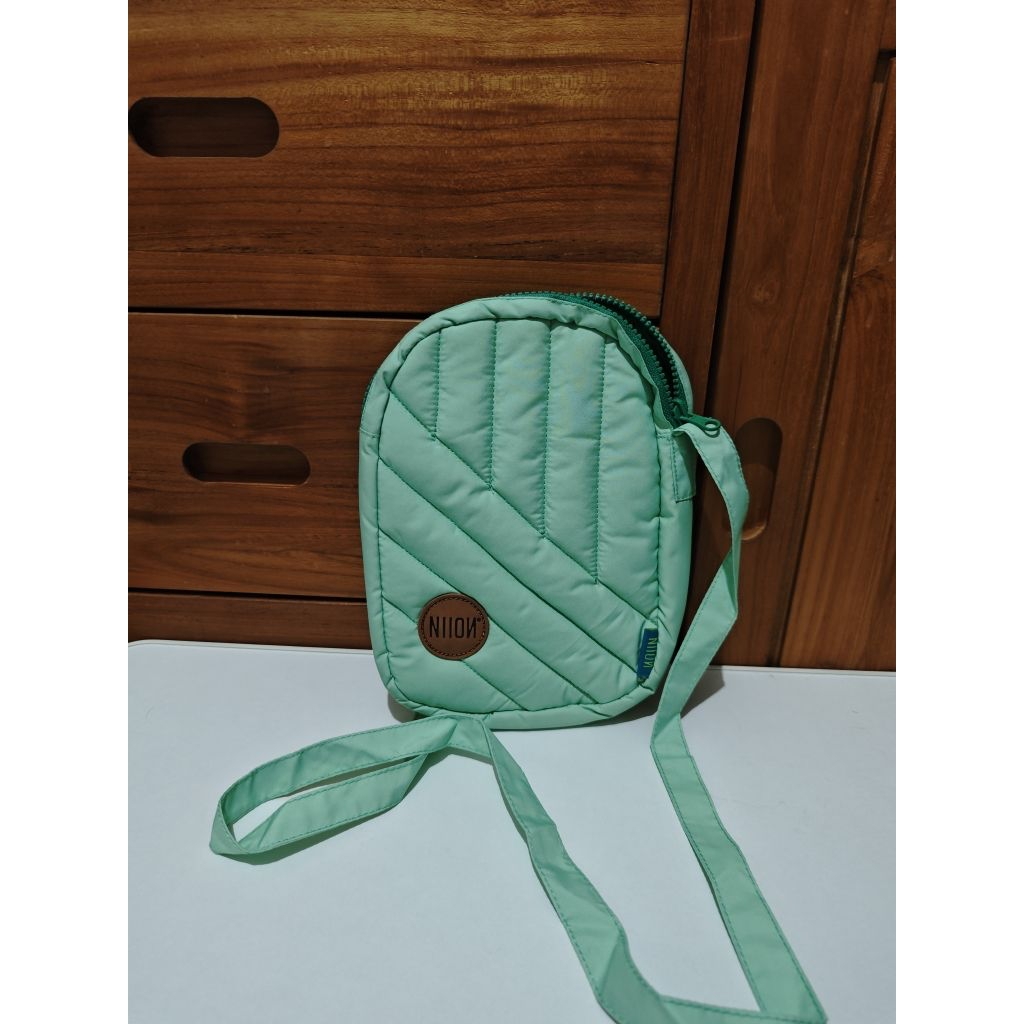 Niion mini sling bag