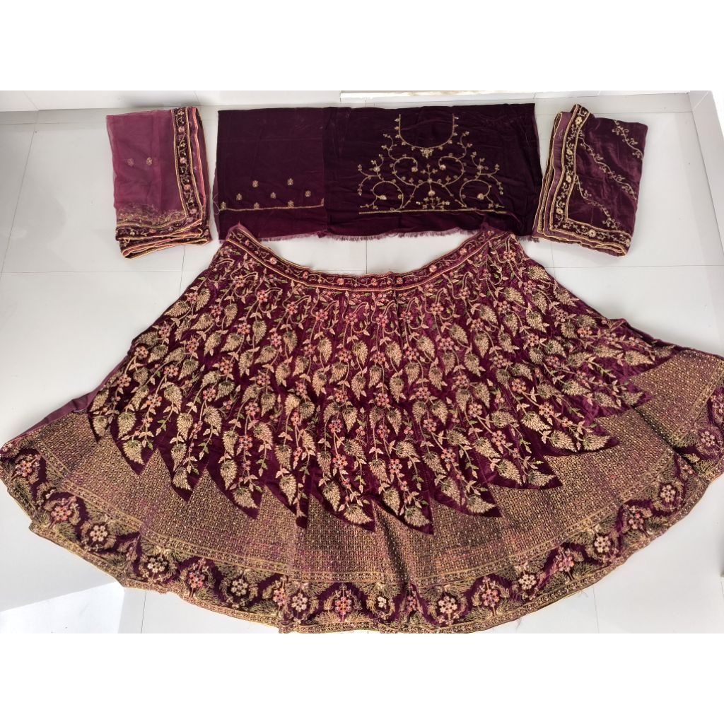 bludru India lehangas pengantin india Lehenga bordir full swarosky timbul bordir baju pengantin mewa