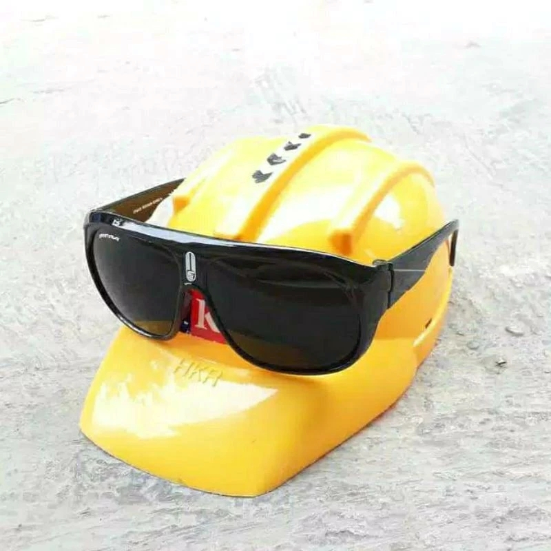 KACAMATA HITAM KACA LAS LISTRIK/KACAMATA SAFETY/KACAMATA KERJA kaca mata LAS listrik pengliatan 20%
