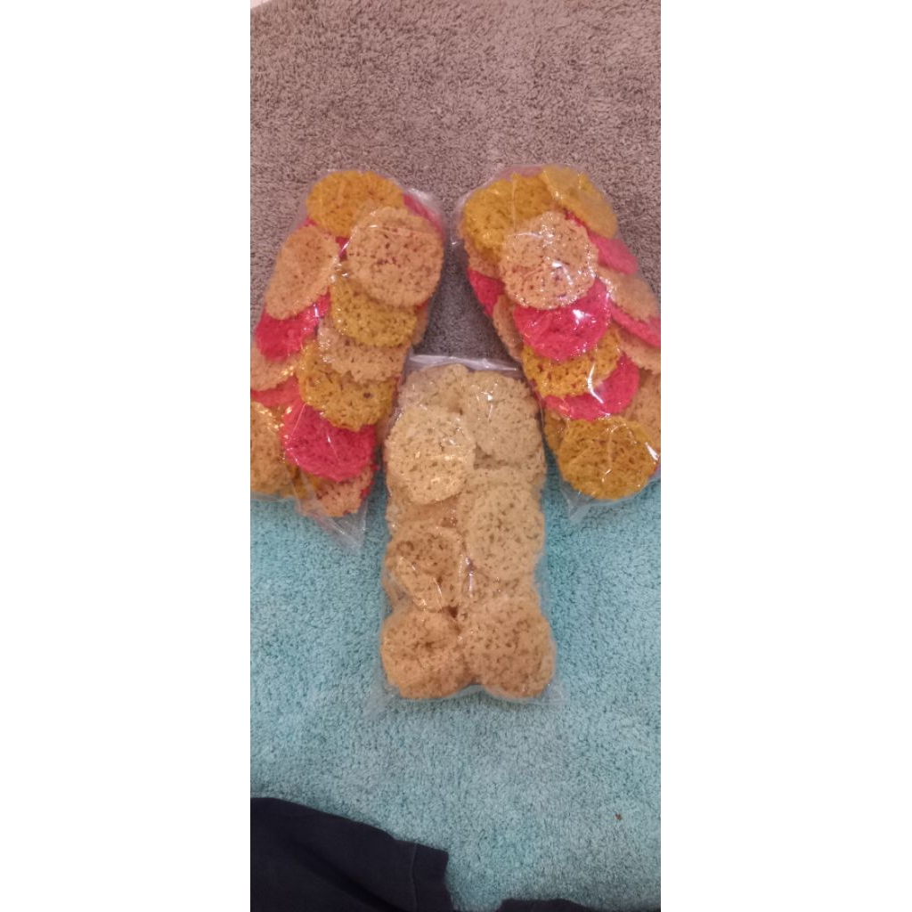 

Rengginang singkong 1kg + 1/2 kg