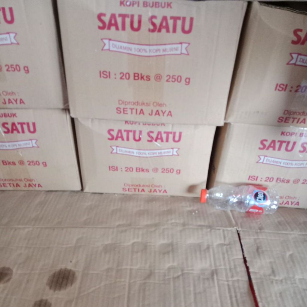 

Kopi Bubuk Satu satu 1 dus