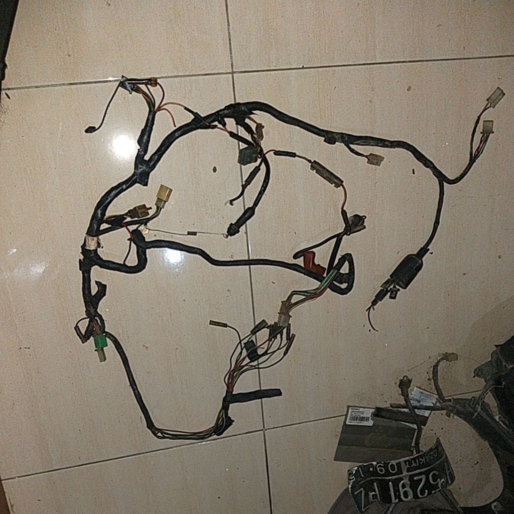kabel body bodi kawasaki kaze r lama old original bawaan motor bekas