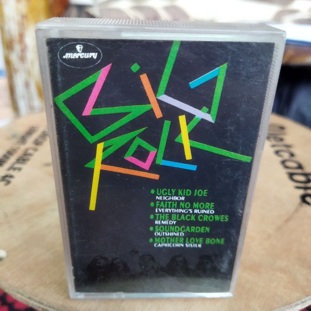 Kaset pita BIG ROCK ugly kid joe, Faith no more, kiss, LA Guns, soundgarden, mother love bone