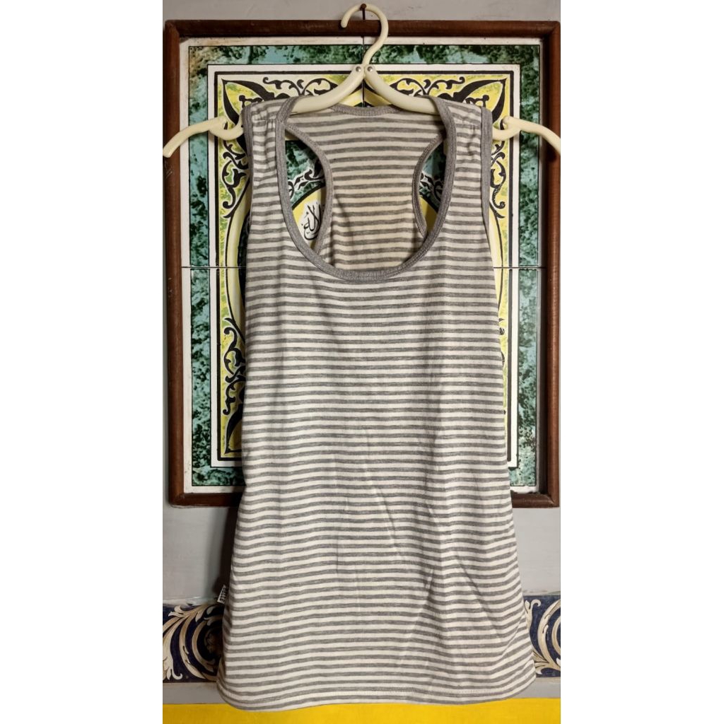 KD969 kaos singlet anak cewek 5-6 tahun preloved