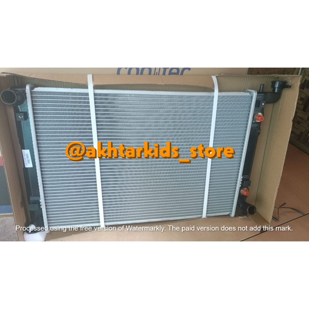 Radiator Toyota Wish Matic Cooltec