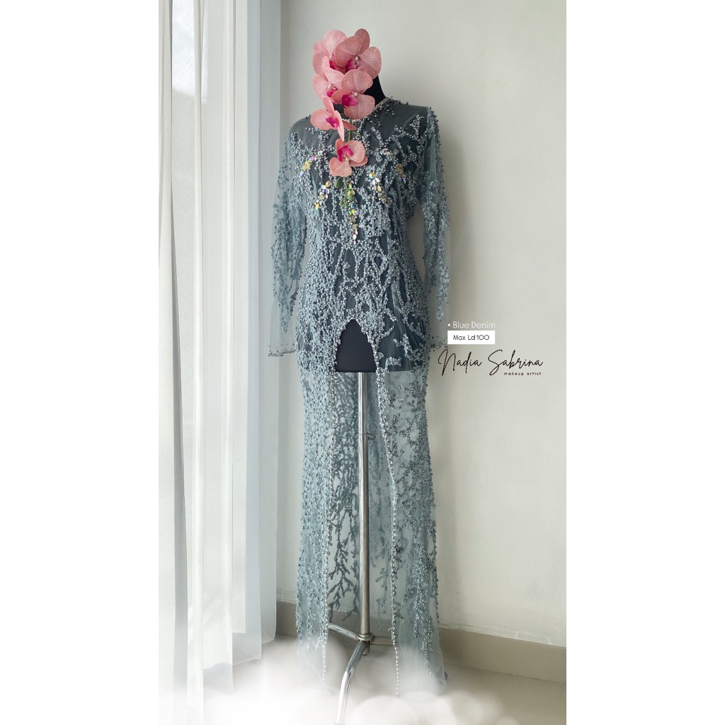 preloved kebaya pengantin denim