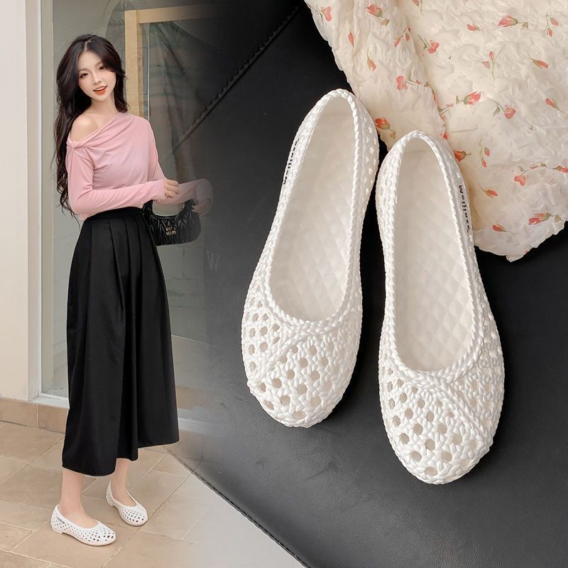 Sandal Wanita Flat Tertutup Lubang Musim Panas