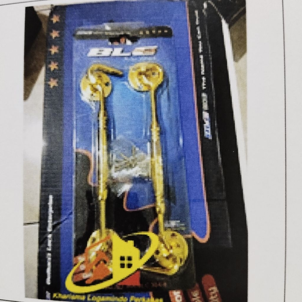 Hak Angin Bellucci Kuning dan Putih