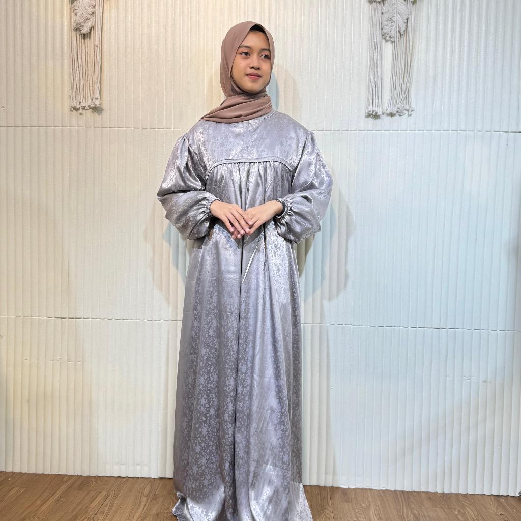 Dress Muslimah Umroh Jumbo Armani Silk Jaguar Premium Gamis Muslim Armany Silk Abu Abu