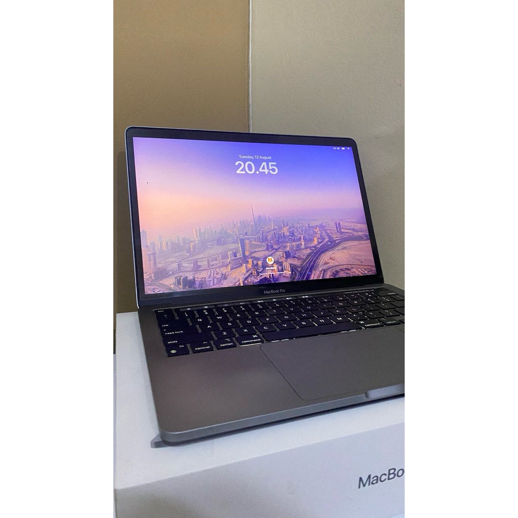 Macbook Pro 2020 M1 8/512 Fullset Bekas Pribadi