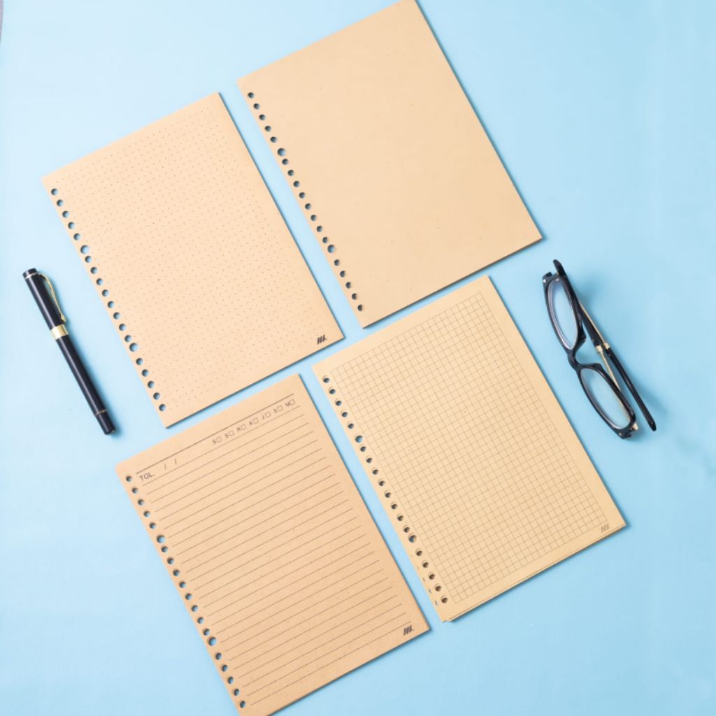 

(ISI 25 LEMBAR) Refill/Isi Ulang Kertas Binder A5/ B5 brown paper B5/Murah Terlaris.