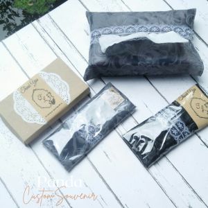 Souvenir Pernikahan Tempat Tisu 32cm x 20cm Spunbond Batik Emboss Unik Lucu