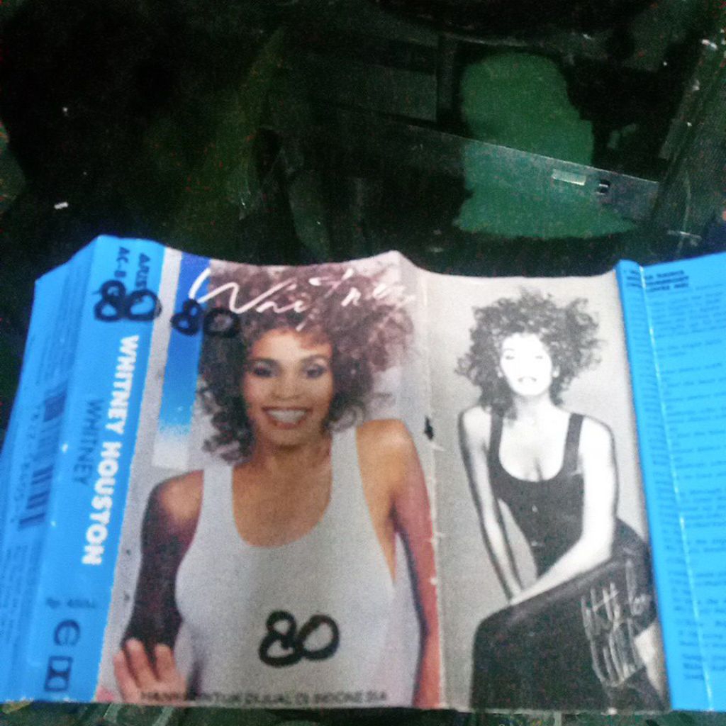 kaset pita WHITNEY HOUSTON H34