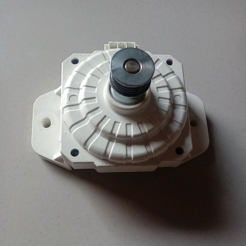 motor dinamo mesin cuci top loading merk LG inverter