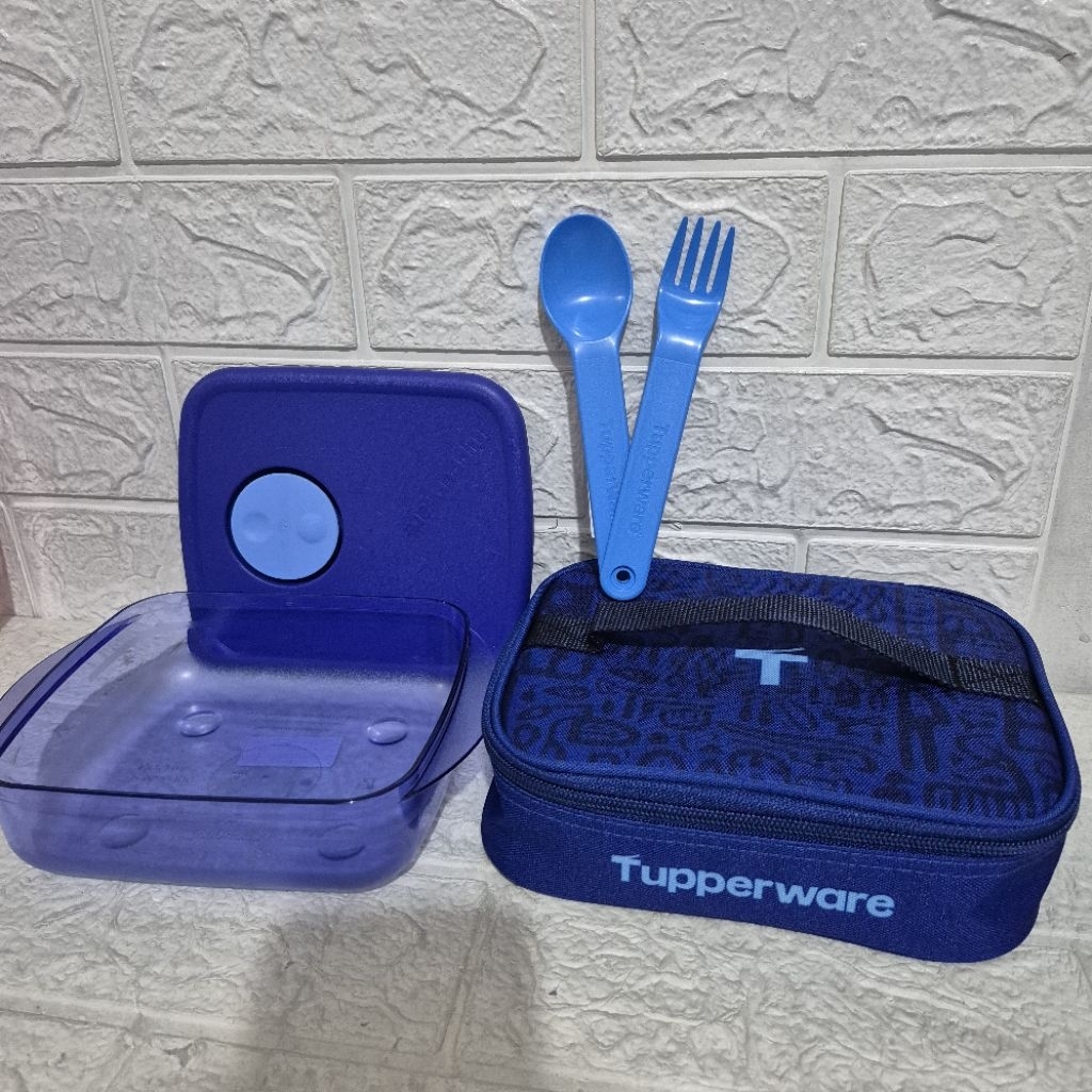 Xtreme meal box Tupperware