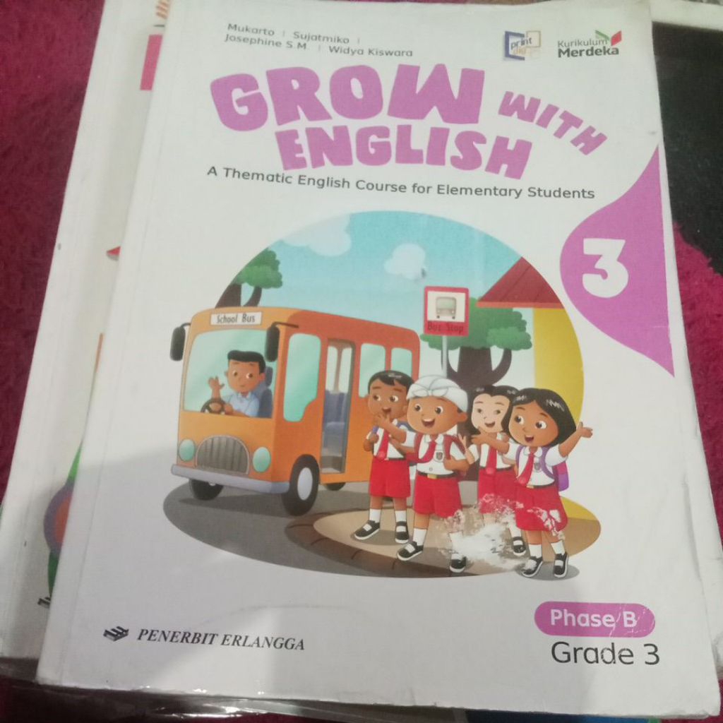 buku Grow with English kelas 3 SD Erlangga