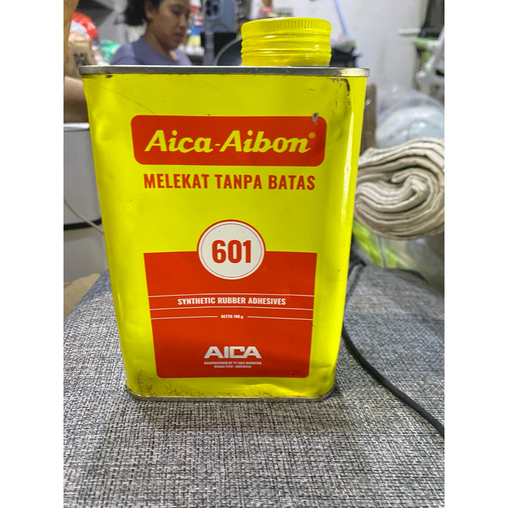 

LEM AICA AIBON 601 700gr LEM AIBON LEM SERBAGUNA (REJECT KEMASAN)