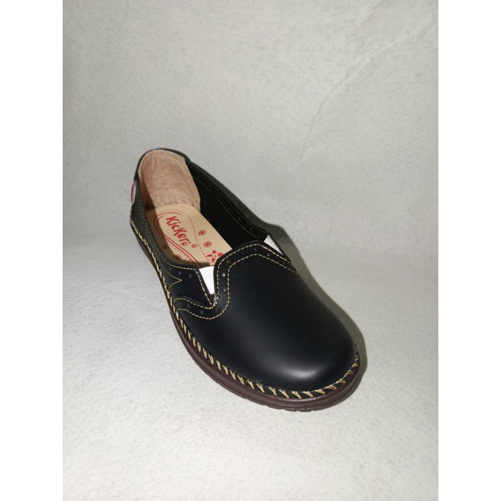sepatu Kickers wanita mk01
