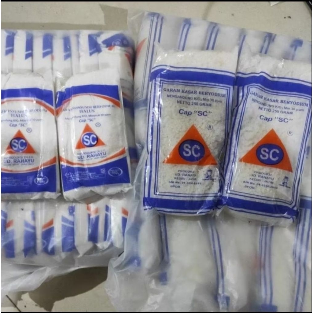 

1Kemasan Garam cap SC Garam halus dan kasar