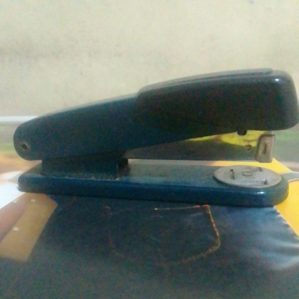 

Stapler Bantex Original – Staples Besar Kantor / Sekolah