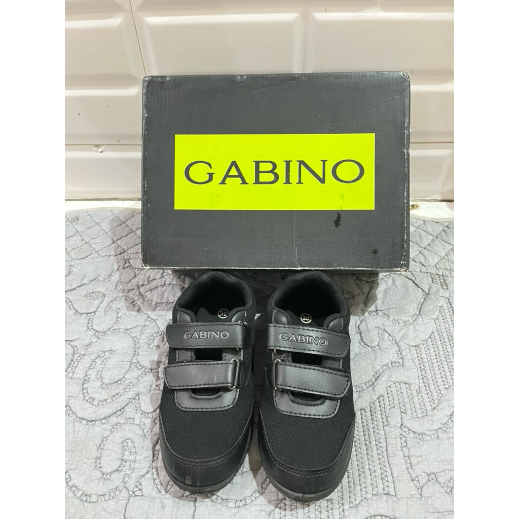 preloved sepatu anak gabino hitam