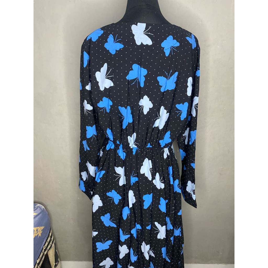 Gamis Hitam Kupu-Kupu Biru / Kerudung Panjang Syar’i / Setelan Muslimah Elegan Set Gamis Wanita / Mo