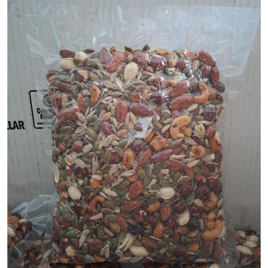 

Kacang Mix Nut 1kg