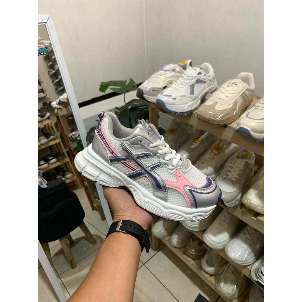 Sepatu Wanita Sneakers Korean