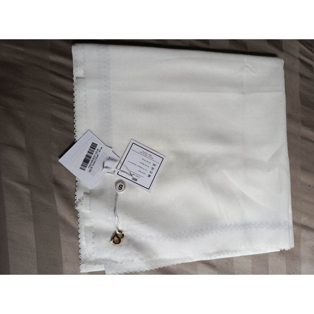 Ready Buttonscarves As is item today white