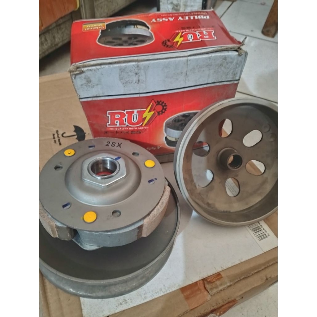 pully Vario 150 satu set pully belakang Vario 150 assy