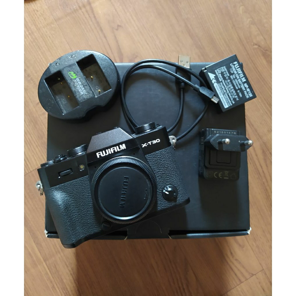 [Second] Kamera Fujifilm XT 30 BO + TTArtisan 50mm f2
