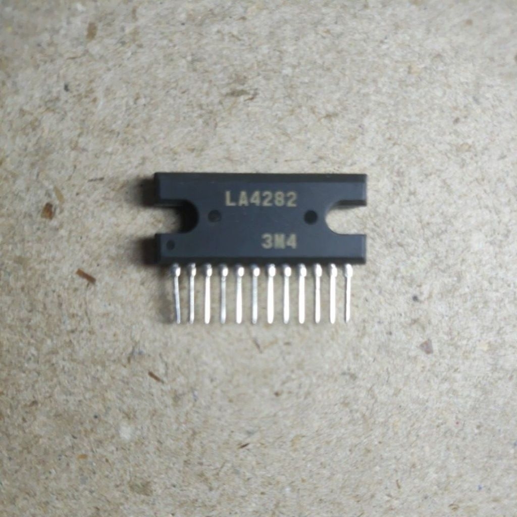 IC LA 4282