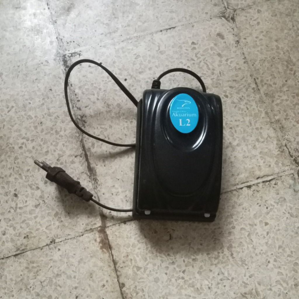 pompa aerator kolam/aquarium rosston L2