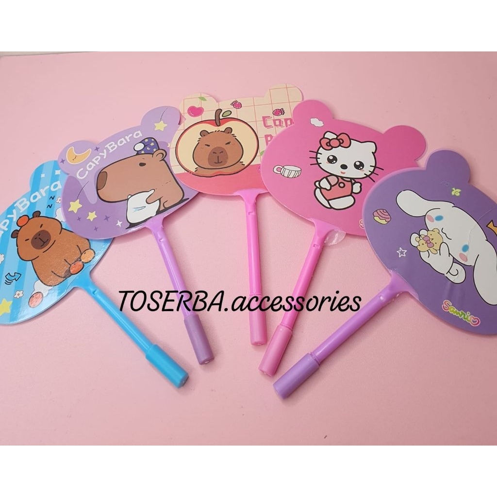 

PULPEN GEL KIPAS MINI KARTUN LUCU UNTUK ANAK DAN DEWASA / PULPEN GEL KIPAS KARAKTER LUCU